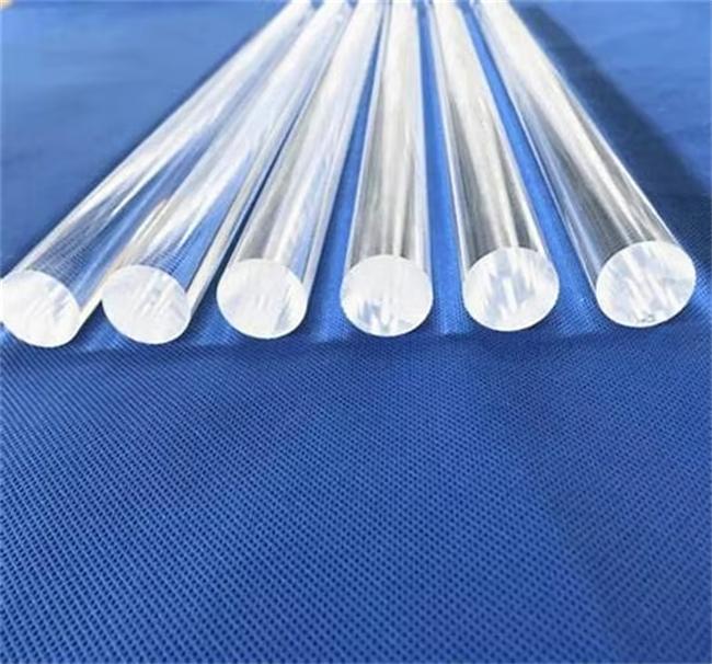 LuverreQuartz's tweet photo. Quartz rods can certainly be used to make optical fiber cores, but the precision requirements are extremely high. As the core component of optical communication connectors, the dimensional accuracy and concentricity of optical fiber cores directly affect the transmission... https://t.co/ArRoI1z5ps