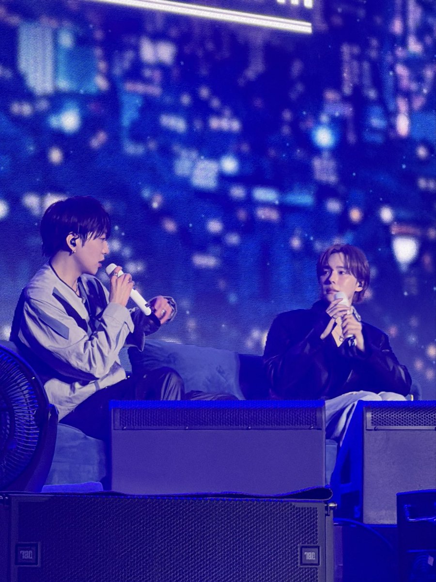 Lanlan0725's tweet photo. 🐰🐣💙
260628 in Seoul Awesome Stage

#김진우 #JINU #강승윤 #YOON 
#WINNER #위너 https://t.co/pZ6ZAXaMPz