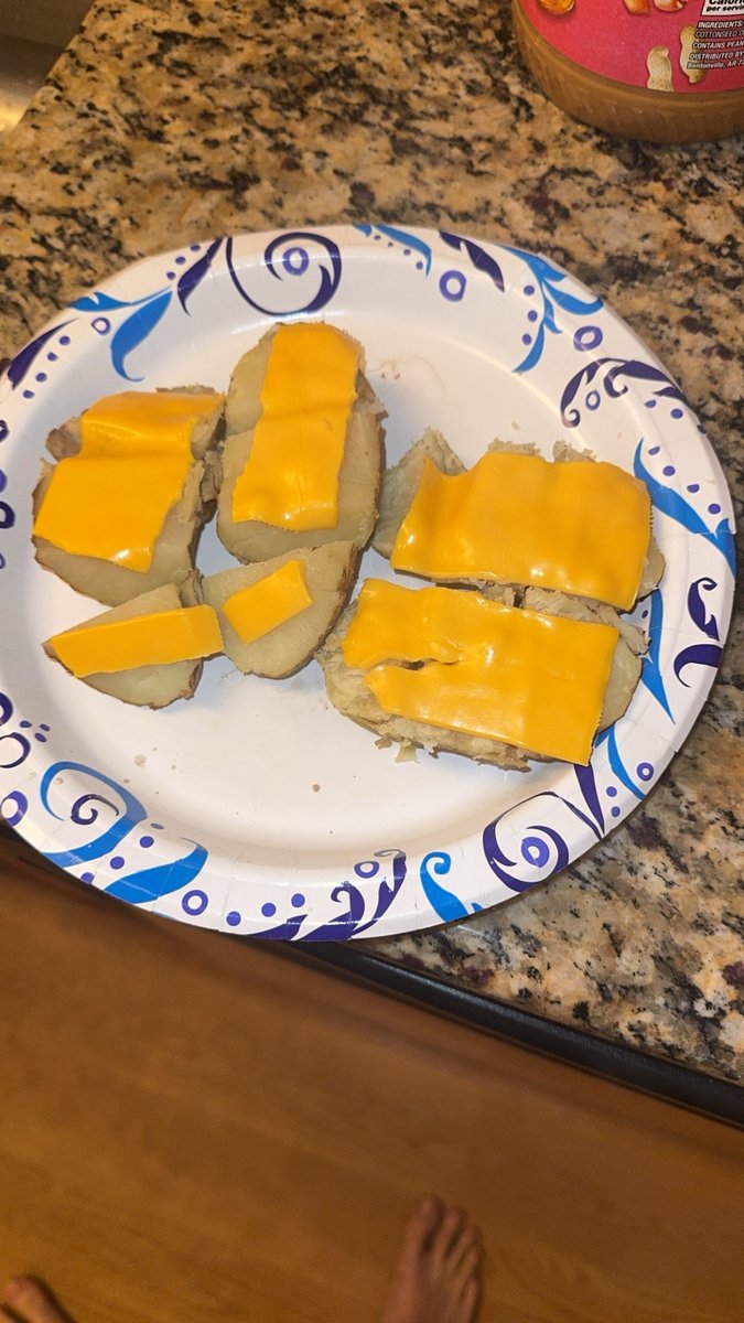 chugjuglegend's tweet photo. This is how I was eating 2 summers ago. Any thoughts? https://t.co/heo1gR9SWq