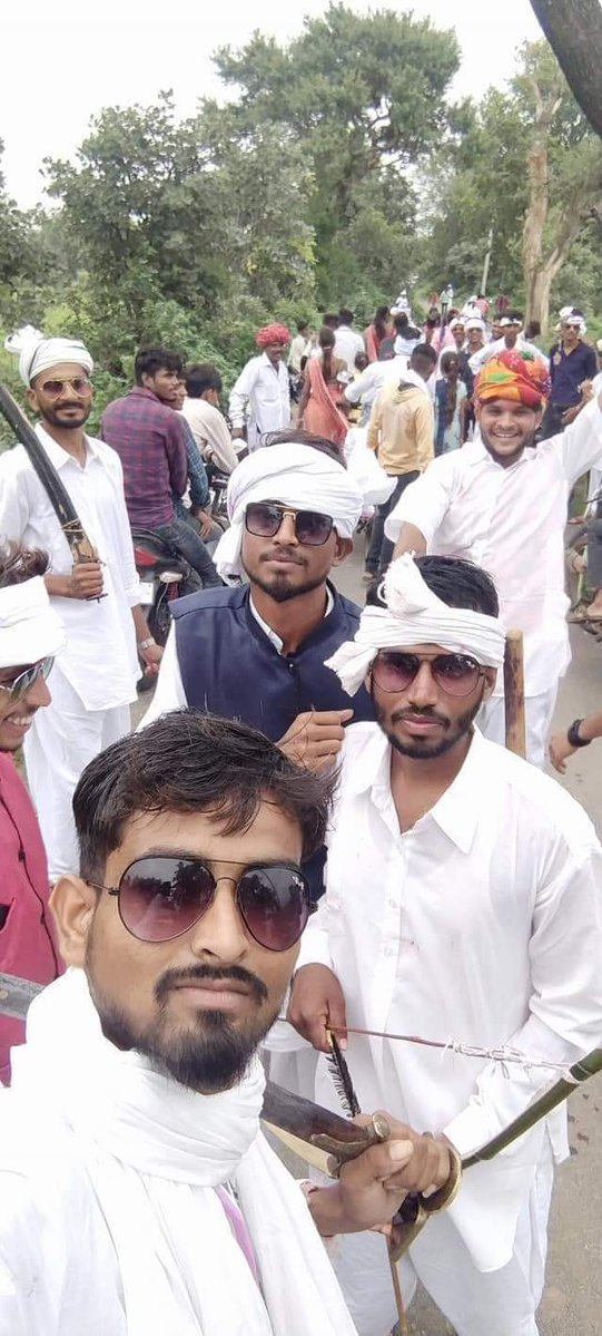 Kanhaiyalal852's tweet photo. भीलप्रदेश की माँग आजादी के पहले से ही उठती आई है, क्योंकि यहाँ के लोगों की संस्कृति, भाषा, बोली और रीति रिवाज दूसरे प्रदेशों से अलग है और आदिवासी संस्कृति और सभ्यता को बचाने और उसके सरंक्षण के लिए जरूरी है। #हमारी_मांग_भीलप्रदेश https://t.co/WKkcx1YOZ6