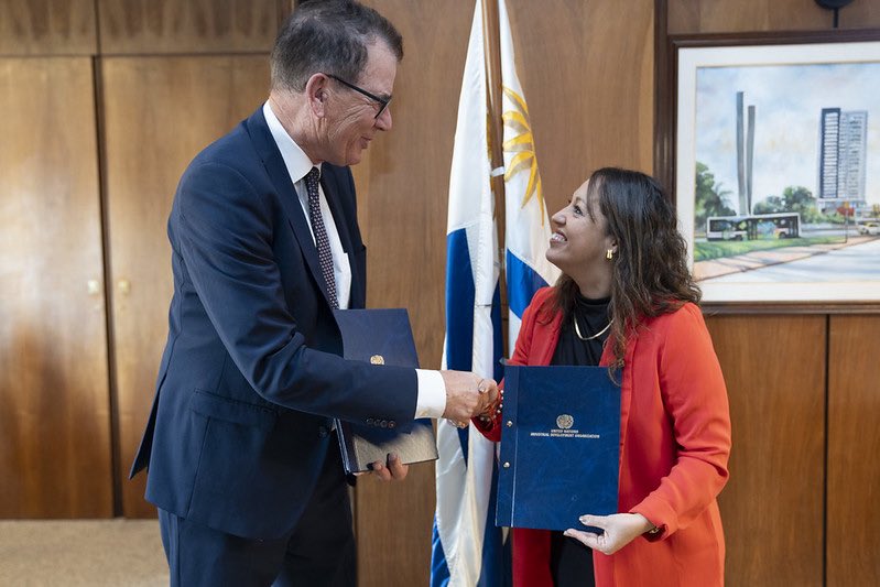 DGgerdmueller's tweet photo. Great to meet Minister Cardona to further deepen our strong cooperation, working together in sectors such as decarbonization, the circular economy and South-South cooperation. Grateful to Uruguay @MIEM_Uruguay for hosting our Regional Conference for Latin America &amp; the Caribbean. https://t.co/s57AqsxPLn