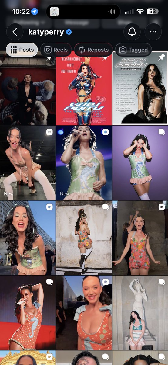 yooriwitness's tweet photo. wait im gagging w her feed this era https://t.co/dVL8EiW8CI