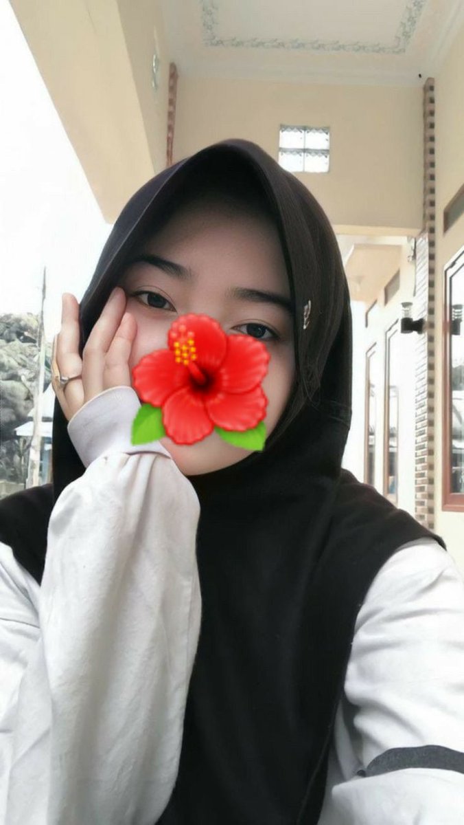 Nuaiee 🧕🦟 tweet media