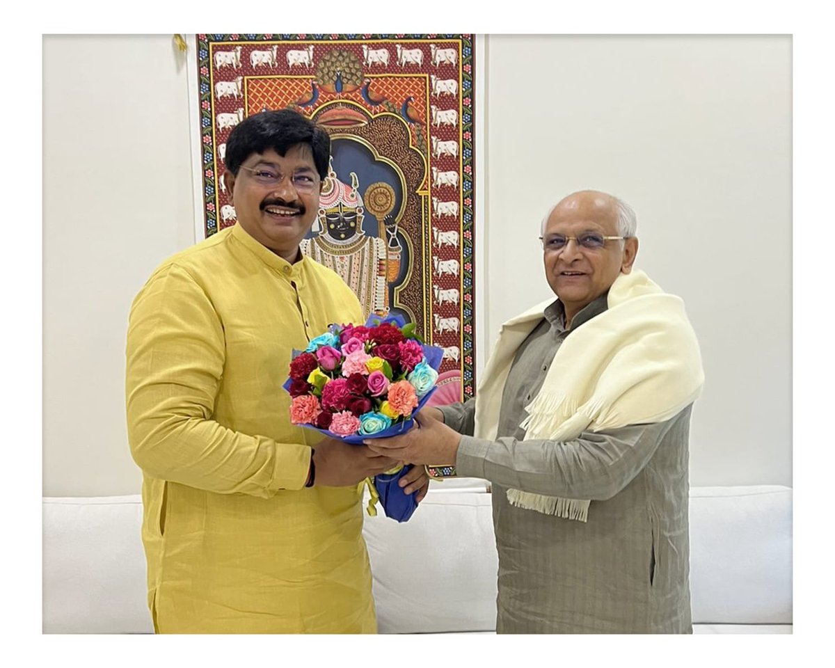 AmitThakerBJP's tweet photo. રાજ્યમાં સુશાસન અને વિકાસના સમન્વયથી વિકસિત ગુજરાતના સંકલ્પને સાકાર કરતા મૃદુ અને મક્કમ મુખ્યમંત્રી શ્રી @bhupendrapbjp જીને જન્મદિવસની હાર્દિક શુભકામના.

ઈશ્વર આપને ઉત્તમ સ્વાસ્થ્ય, દીર્ઘાયુષ્ય અને જનસેવાની અવિરત શક્તિ પ્રદાન કરે તેવી પ્રાર્થના. https://t.co/2280P7UmCj