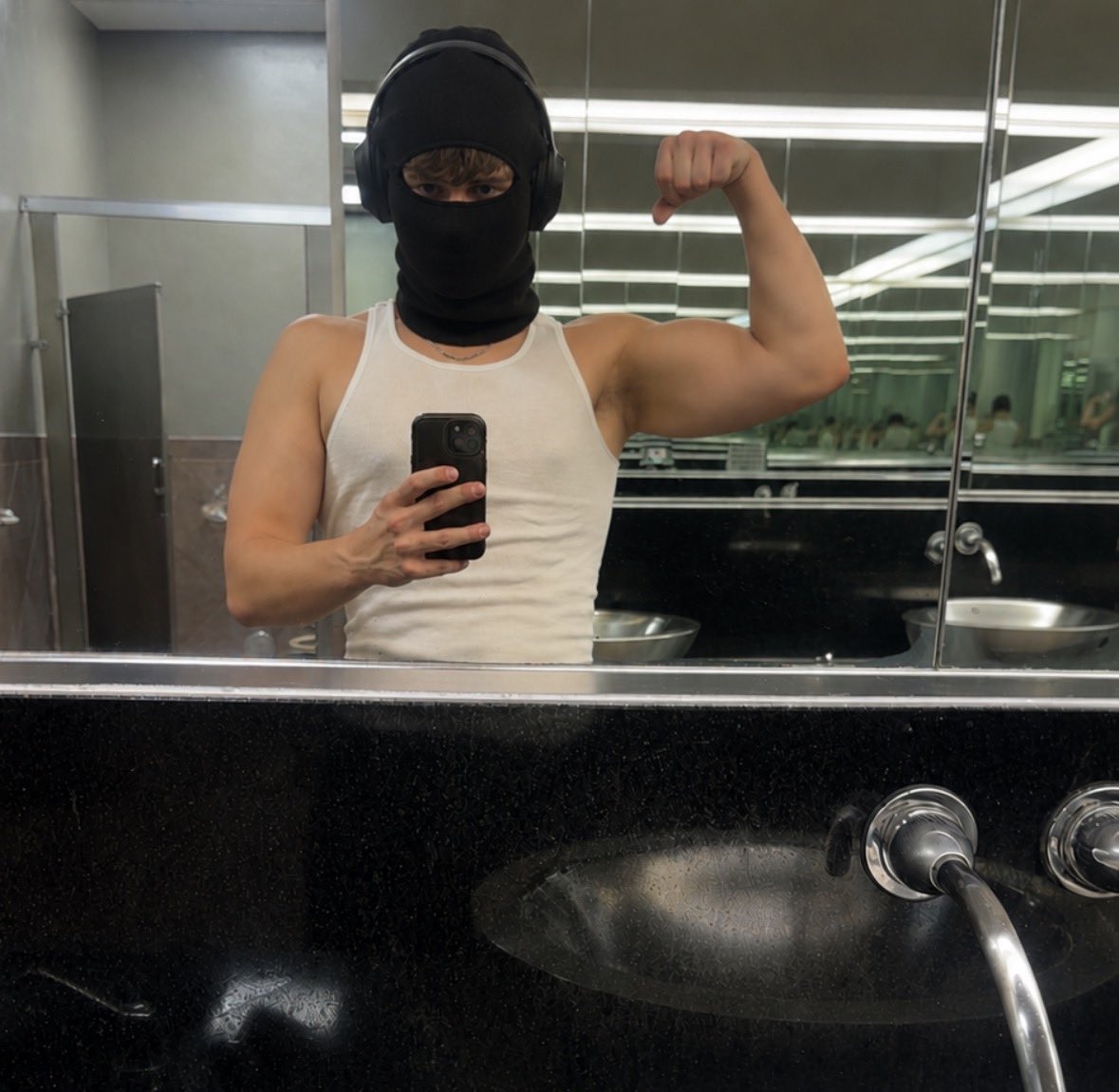 Th3butcher111's tweet photo. Anybody wanna drain tn?

It’s not late yet.

#findom #paypig https://t.co/h5D5b7ASNv