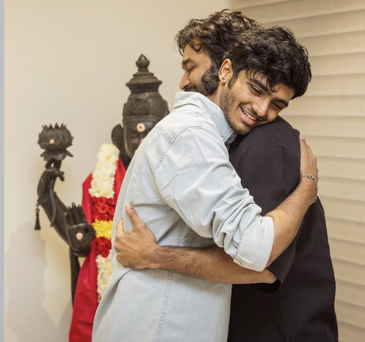 MoviesSingapore's tweet photo. #Dhanush is now planning to collaborate with #SaiAbhyankkar on many films. He has been impressed by the young talent, especially with his work on #OM. As per his fans’ wishes, Dhanush wants to bring a new-generation, pulsating background score and chartbuster songs to his films. Expect Sai Abhyankkar to be a part of many more D films with #TamilKadavulMurugan too.