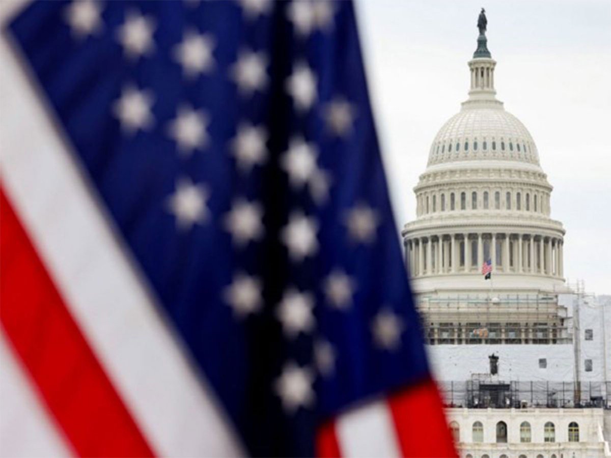 ani_digital's tweet photo. US Senators unveil sweeping Russia sanctions bill; name India among nations facing possible tariffs
Read @ANI Story | https://t.co/AfMDmCq0c0
#USSenators #Russia #SanctionsBill #India #PossibleTariffs https://t.co/hwSfKqyKq1