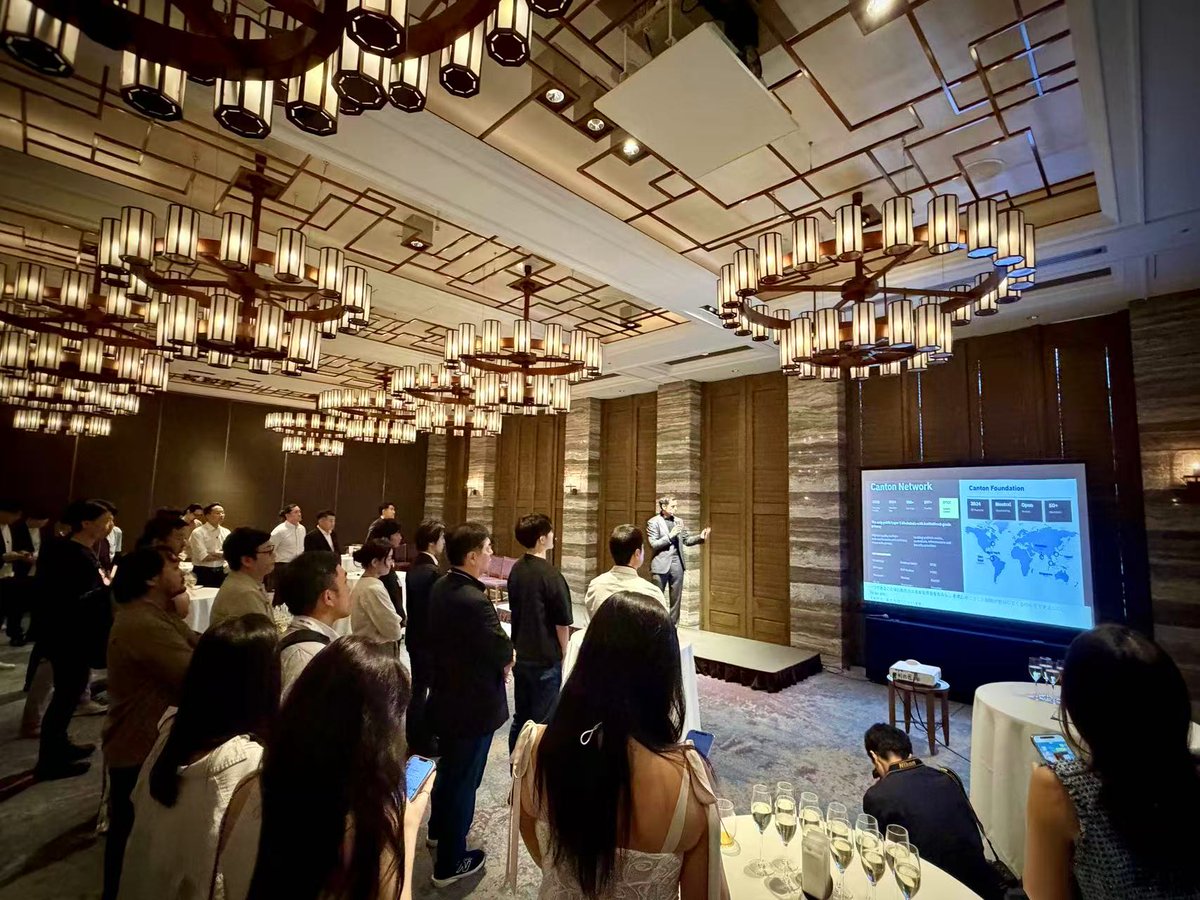 drjingle's tweet photo. 很多朋友去参加了Canton 在日本WebX搞得边会，DA的创始人Yuval在向大家讲解Canton上面的链上资本市场以及借贷市场。

日本和韩国对Canton Network的兴趣和参与度都很高，越来越多的亚洲影响力。 @0xthomaschou https://t.co/XqJBggQ5x4