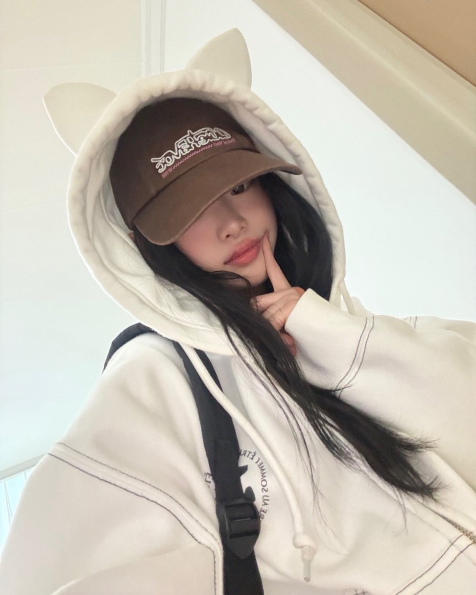 THEL1VE_LABEL's tweet photo. [#haveyouseenthis]
haveyouseenthis?

📍https://t.co/RmHoEvNag8
📍https://t.co/TDwdMVoP1f

#더라이브 #THEL1VE https://t.co/kwhOI1lbPe