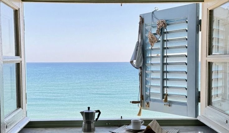 kooromi19's tweet photo. sea-side daydream https://t.co/I00QOCpdOh