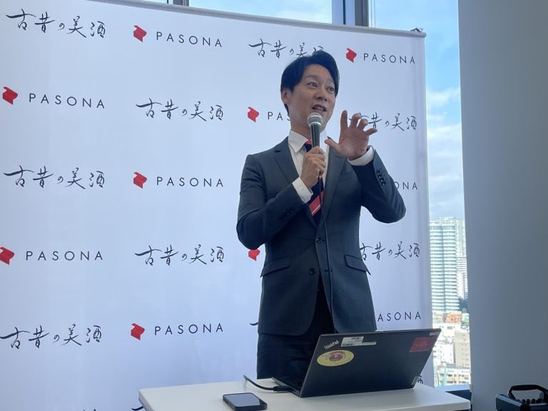 sakeworldnft_en's tweet photo. Will aged sake highballs open up a new market for Japanese sake? What was the aim behind the development of "Ancient Fine Sake Aged Sake Highball 1998"?

https://t.co/rhOWvpDZy5 https://t.co/4lj1tN7R1g