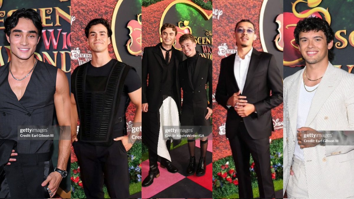 unit3ryen_'s tweet photo. male cast of Descendants: Wicked Wonderland at the film's premiere.

only beautiful and hot men's in D5 https://t.co/xYv8nQBzeX