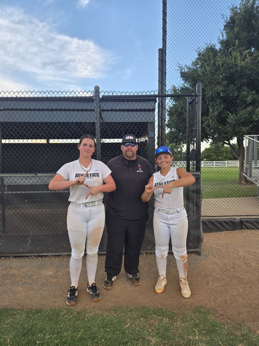 MaddieJones2028's tweet photo. Thank you @SNUAsstCoachSB and @Coach_BMAD for inviting me and @Adyson20_28 to the SNU Camp! It was a blast!!! #blessed

@BrianJendro @PrepSoftball @Mammoth_Recruit @NextPitch_SB @SBRRetweets @raj_manjrekar @RecruitMatador @BackwardsKJax @SoftbalAmerica @d2softball @DiamondAddicts @TopPreps @ExtraInningSB @fl_prodigy @D1Softball @SoftbalAmerica @NCAASoftball