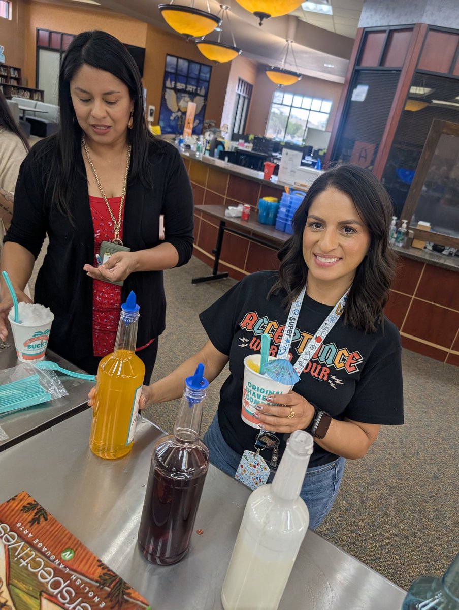 Alvarez_SEISD's tweet photo. Today's recipe: one Savvas deep dive + one Bahama Buck's shaved ice. 📚🍧 Secondary RLA teachers spent the afternoon uncovering more of what our curriculum has to offer—because great learning deserves a sweet ending. #WeAreSomosSanEli #Here2Serve https://t.co/1fsk2RmhYd