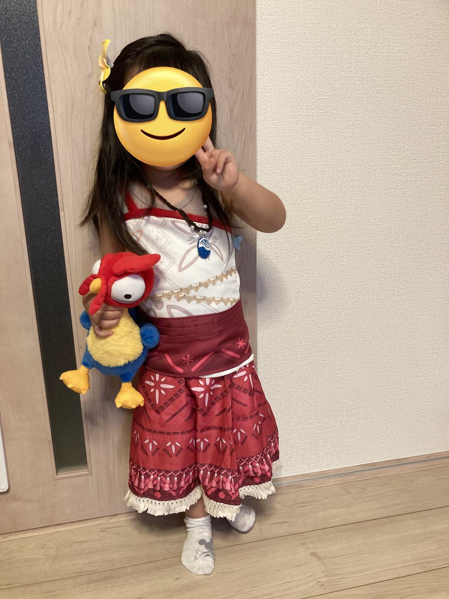 yuma_kosaka's tweet photo. @disneystudiojp わが家の“小さなモアナ”は、
今日もヘイヘイと一緒に冒険の準備中🌊🐓✨

TSUZUMIさんのまっすぐで力強い歌声と、尾上松也さん演じるマウイとの掛け合いも楽しみにしています🌺

娘の夢が叶って、ヘイヘイと一緒に試写会へ旅立てますように…！

#モアナと伝説の海吹替版試写会ご招待 https://t.co/yq2f2jB3OJ