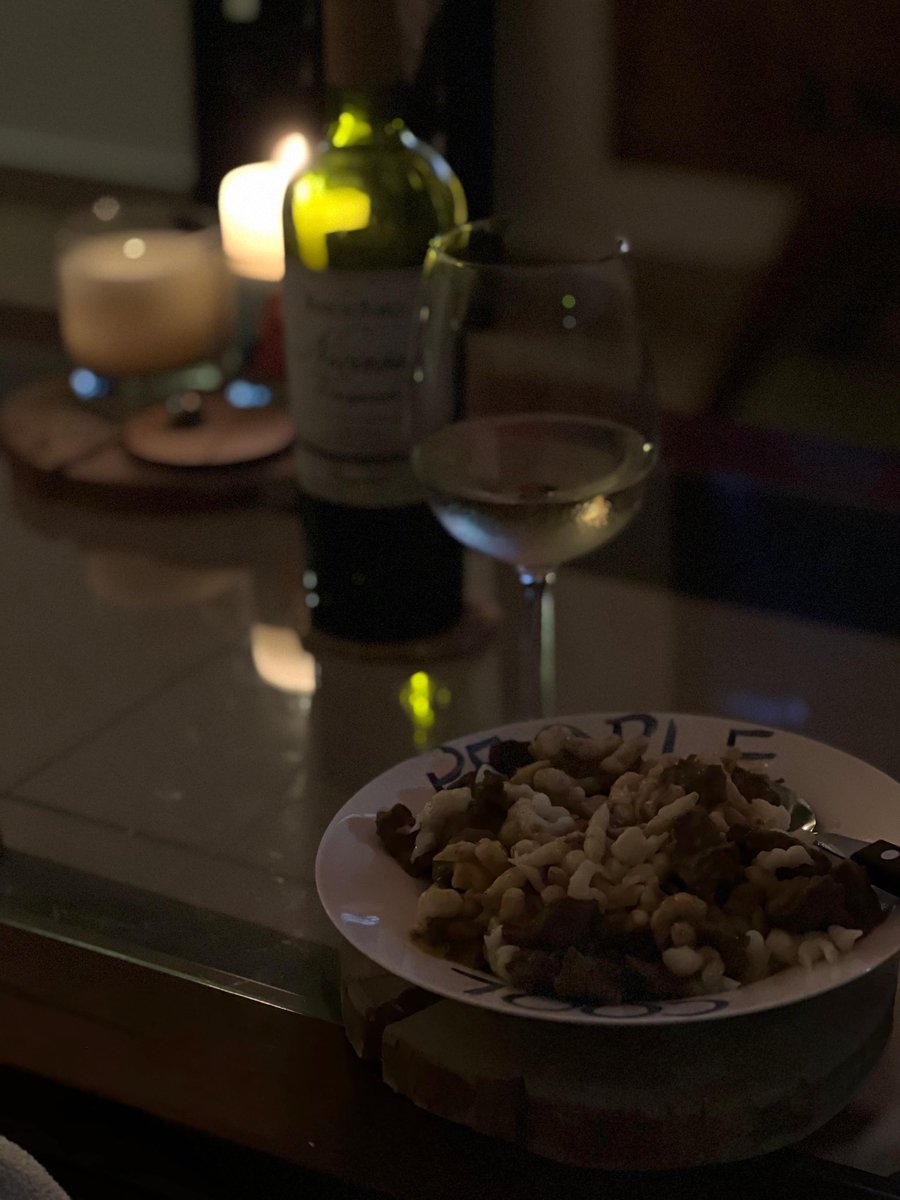 pachiberry's tweet photo. Spätzle con goulash 🧚
Besitos a vos que estás viendo https://t.co/juSM4iY2Ny