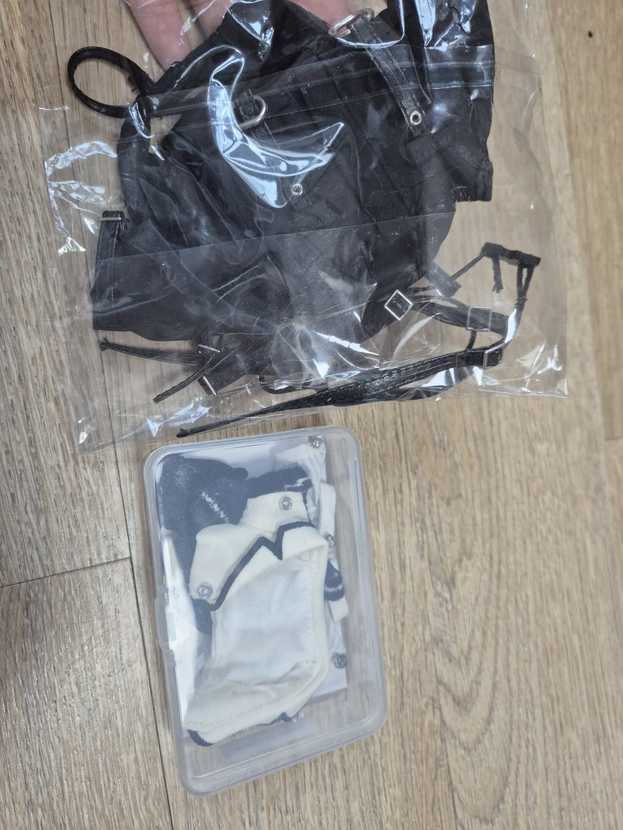 waker_neo's tweet photo. #솜솜옷장터 #솜인덕장터

미니건우 18,000원
미니흑솜려 12,000원
솜솜마을청우 7,000원
남갠제 청려 15,000원

국내옷장
레더체인 블랙 19,000원
우블 코튼컬리지 크림 5cm 20,000원

중국옷장
고양이 메이드 10,000원
자켓 7000원
정장 6000원
버건디 니트 3000원
망토 7,000원
이염방지복 각 1500 https://t.co/jjbyuTipXz