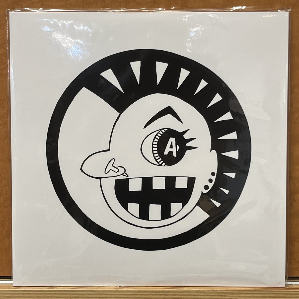 新譜入荷】 🔹LAUGHIN'NOSE『PUSSY FOR SALE LP 』LP さあ、掴み取れ