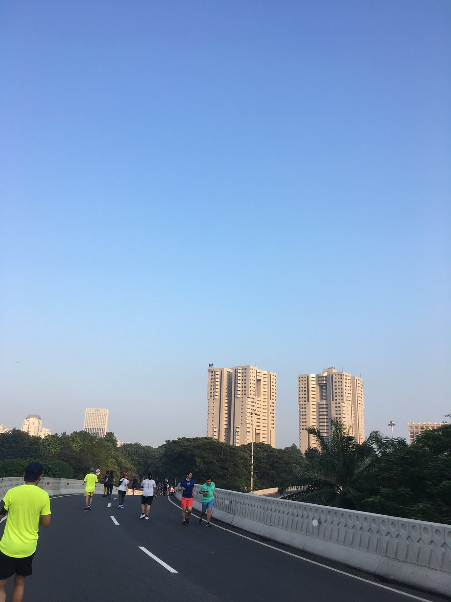 bukanpelariklcr's tweet photo. Foto langit biru dari galeri https://t.co/2DjlXr3VMm