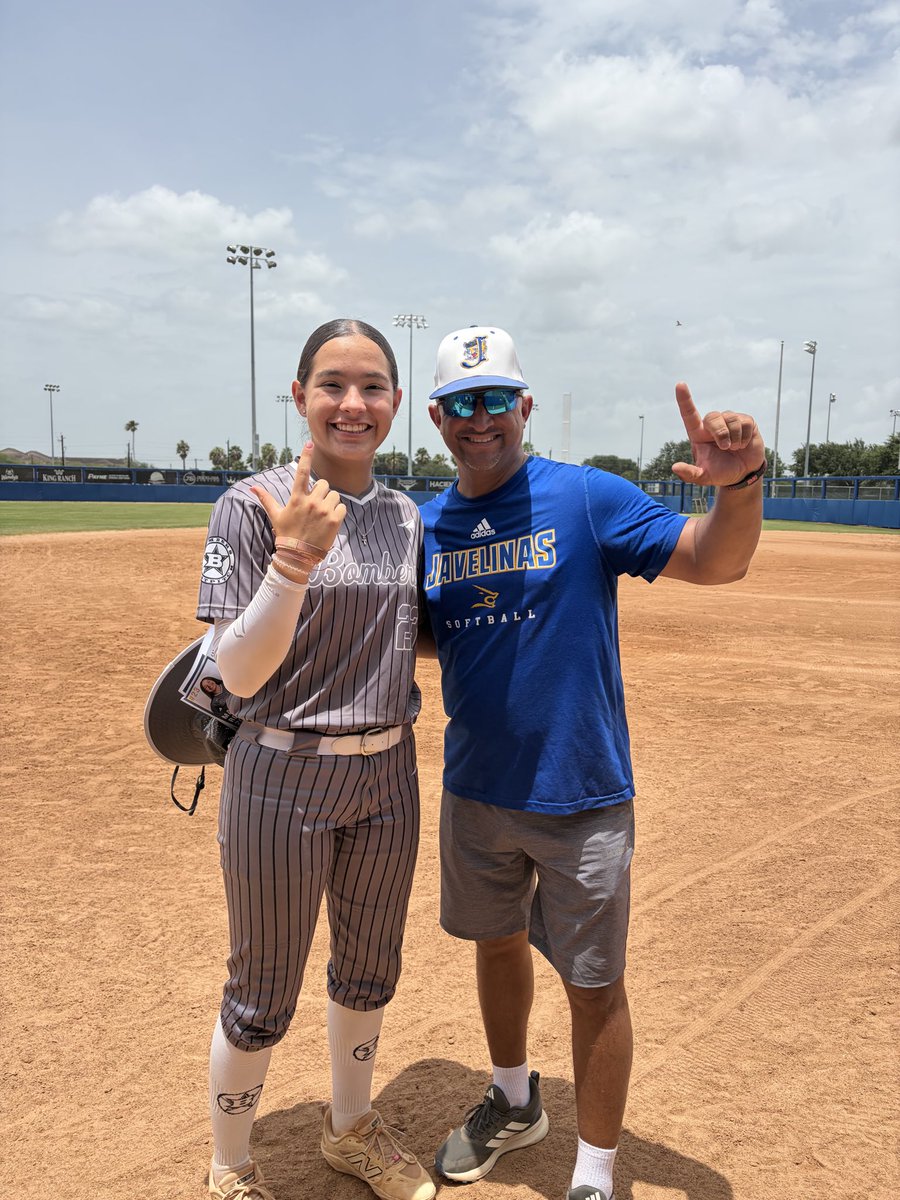 MarisaRobles_19's tweet photo. Thank you @TAMUKSB for a great softball camp experience today! I am so grateful for the instruction and feedback received. @s3baseball_ @coachuribes @BombersCerv16U @gatorjack72 @DfwSho @SBRRetweets https://t.co/dDEfJpK1EP