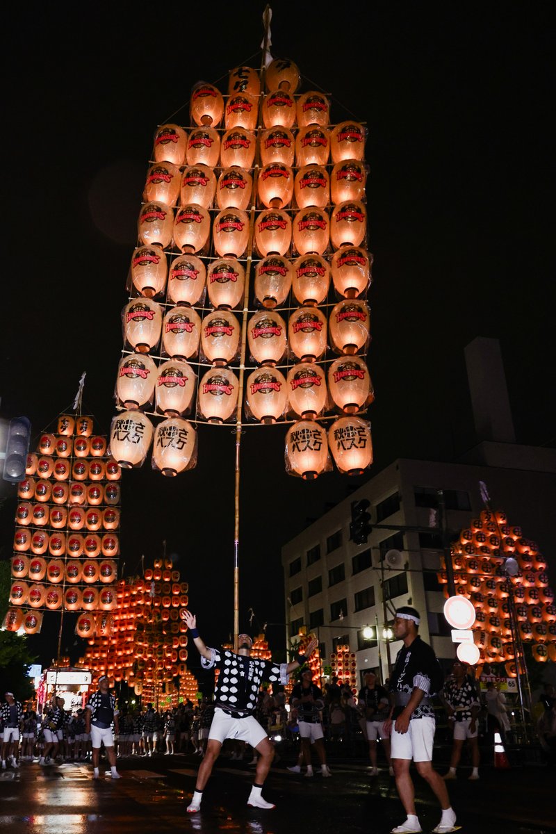 AKITA_NH's tweet photo. ／
今年も参加！
#秋田竿燈まつり🏮
＼

🗓️8/3（月）〜6（木）
📍秋田市 竿燈大通り

秋田でしか見ることのできない熱狂を見に、ぜひまつりに足をお運びください🏮

✅参加選手・詳細
https://t.co/F1Kb9thFhJ

#akitanh
#去年の最終日は大雨 https://t.co/NXOphBjn3K