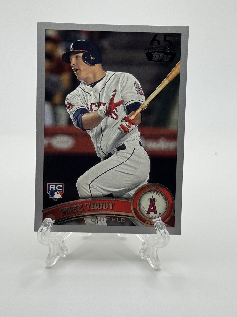CoachsCardsOK's tweet photo. Mike Trout 65th Anniversary Rookie Card 
$5 bmwt https://t.co/TiZRooMuP4