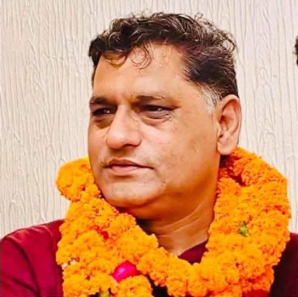 DeepakPandit052's tweet photo. वरिष्ठ कांग्रेस नेता गाजियाबाद कांग्रेस कॉर्डिनेटर बड़े भाई @_rajkumarpandit जी को जन्मदिवस की हार्दिक बधाई एवं स्वस्थ जीवन व दीर्घायु की अनंत शुभकामनाएं!! https://t.co/mVPMHBFINM