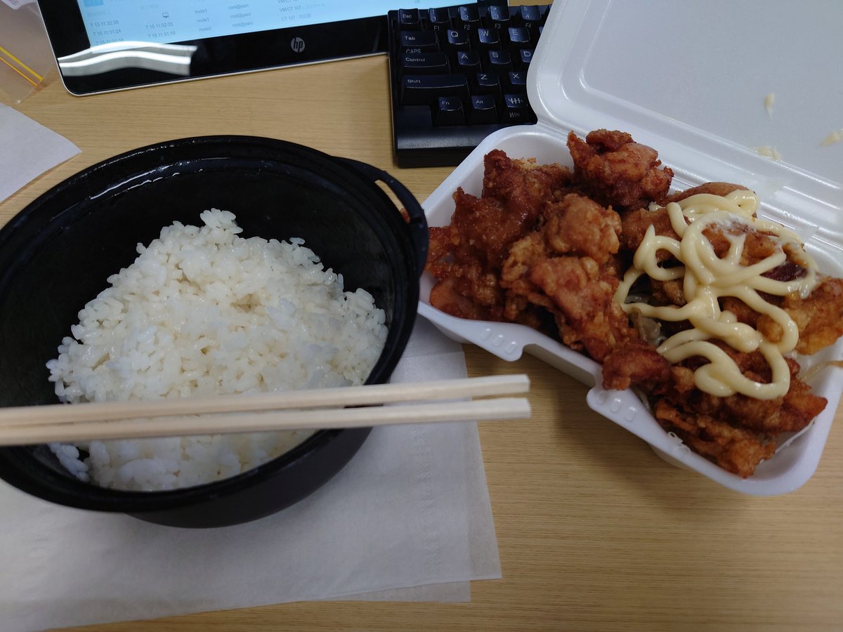 mocchan0221's tweet photo. ラボ炊飯民族 https://t.co/423glTWQ2i