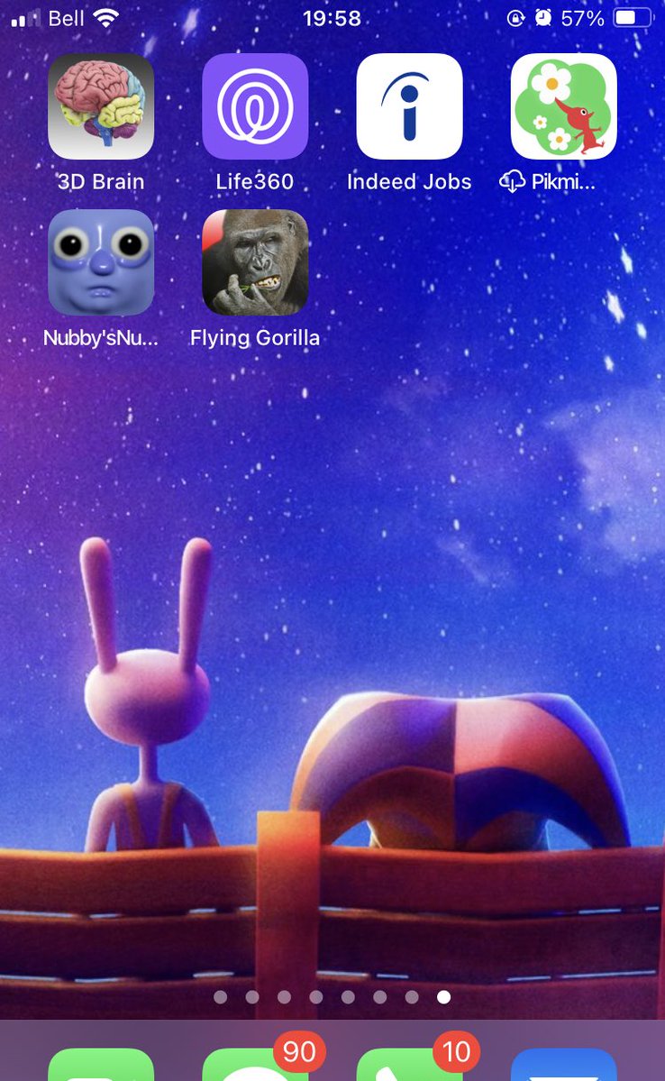 lesbianfunbun's tweet photo. i love my home screen https://t.co/33TY2bpIL9