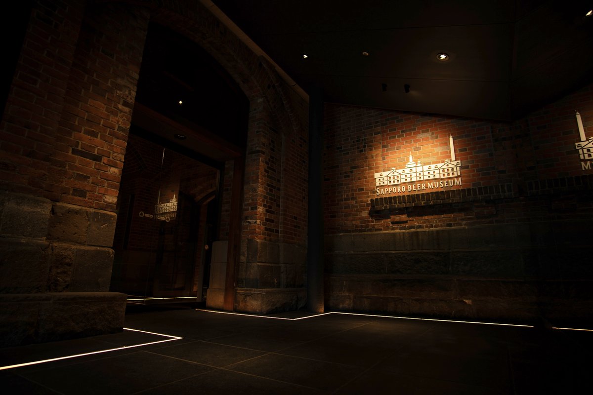 SapporoBeer's tweet photo. 【画面越しではお伝えしきれません…①】
動画では伝わらない泡があります。
飲んでみて、初めて分かる美味しさがあります。
サッポロビール博物館で味わう格別の黒ラベル、是非お試しください。
▶https://t.co/WrJEtBAEGS

#大人の社会科見学
#ビール好き https://t.co/bfpijzPuj0