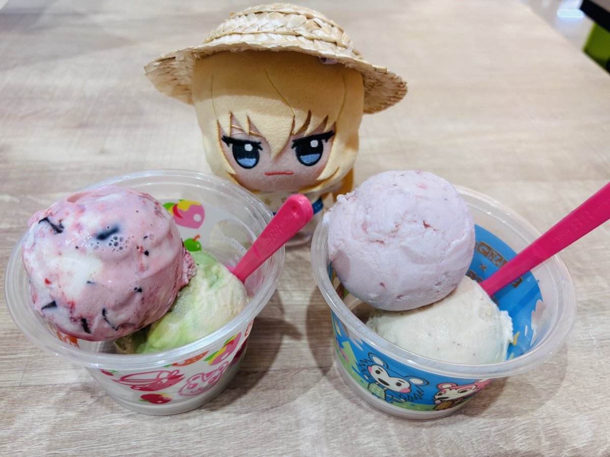 kirschsama_10cm's tweet photo. キリさま！
サーティワンアイスクリーム🍨です！
いつも同じ味で申し訳ございません！
ラブポーションサーティワン大好きです✨✨
#ぬい活 https://t.co/VsMYSLTtjr