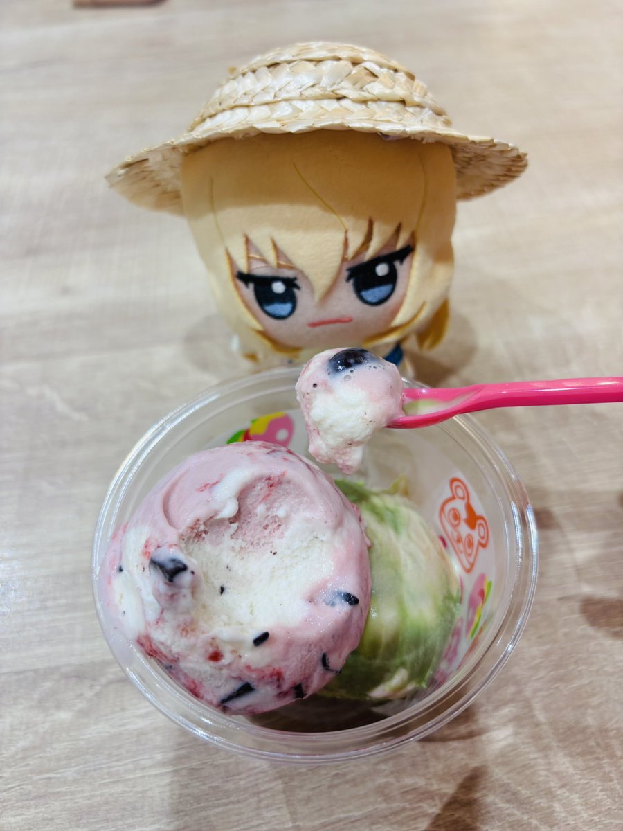 kirschsama_10cm's tweet photo. キリさま！
サーティワンアイスクリーム🍨です！
いつも同じ味で申し訳ございません！
ラブポーションサーティワン大好きです✨✨
#ぬい活 https://t.co/VsMYSLTtjr