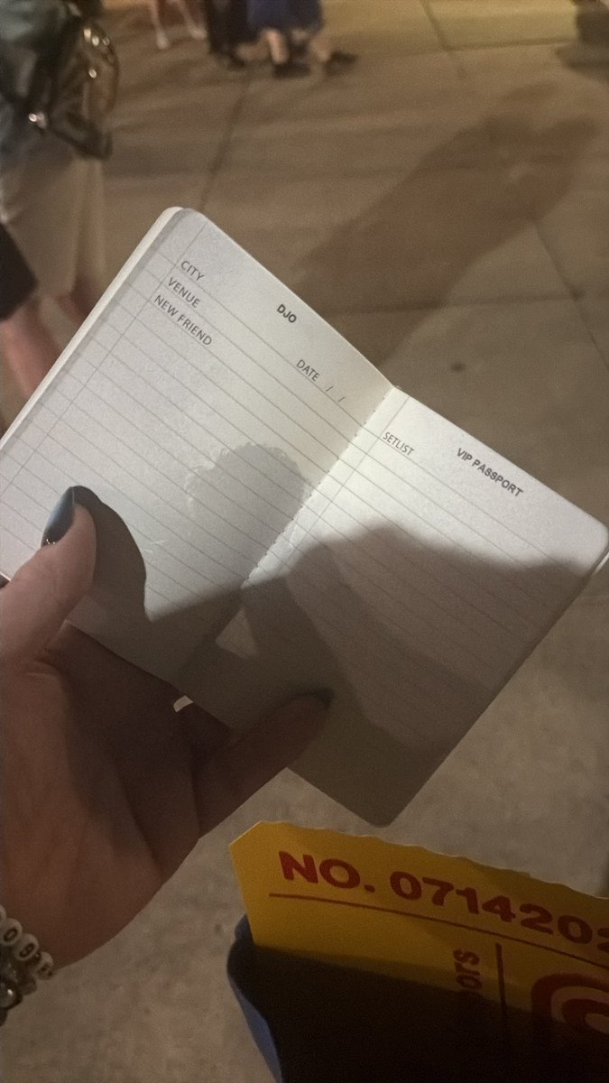 djosource's tweet photo. 📸| A look at the passport included in VIP merch [via @ghouliayelp5] https://t.co/3Pe7YssM8j