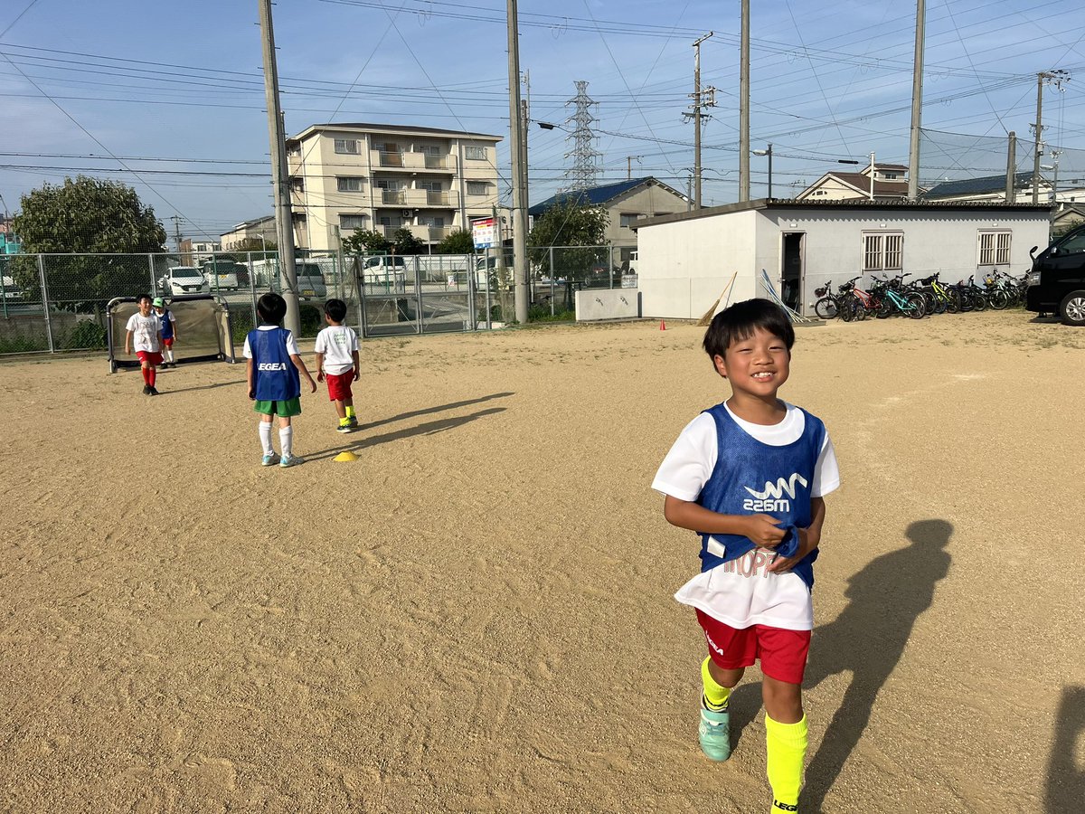 DelNpo's tweet photo. 火曜日　緑ヶ丘アカデミー
堺市堺区緑ヶ丘北町1丁2

1学期の最終アカデミーでした。
1学期の振り返りを確認しながらW-UPを行いその後はGAMEとPK合戦を行いました。
良いパフォーマンスを発揮していて嬉しく思いました。

OBも遊びに来てくれました。

夏休みのフリーアカデミーに参加してください。 https://t.co/OAv5UpFOr0