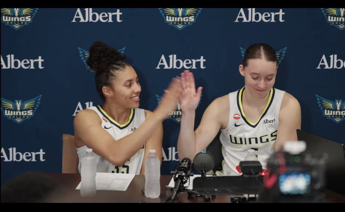 Renee__4's tweet photo. Goodnight to mvPaige and DPOY and 1st team all defense Azzi 😌😀 https://t.co/e50rHtWJF8