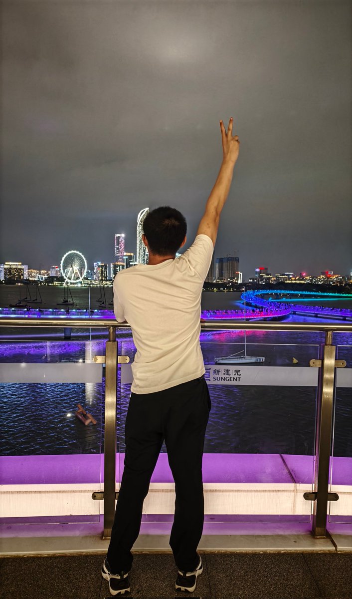 ChanceyTang9711's tweet photo. 有一起夜跑金鸡湖的吗？ https://t.co/GrzaAD1FFz