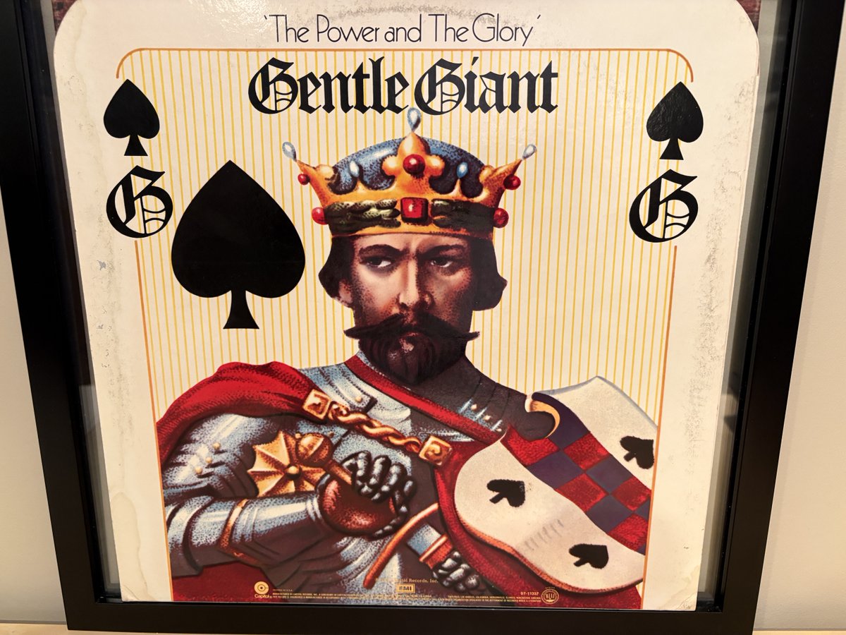 Beatcomber3's tweet photo. The Power And The Glory (1974) compresses a political science degree into 38 minutes of prog. Gentle Giant had the confidence to make listeners work. This album presents a coherent narrative that is refreshing in an age of largely disposable listening. #GentleGiant #Vinyl #Prog https://t.co/keETd9EFYw