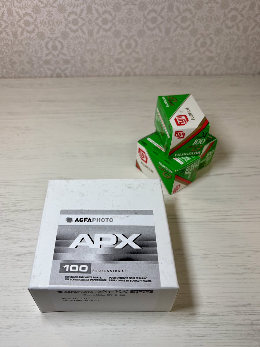 turbou3's tweet photo. 去年はイルフォードを2巻買っていたけど、もう買える金額オーバーなので #AGFA PHOTO #APX100 135 をゲットしておきました📸ボーナスがでたらもう2巻位買おう https://t.co/vnJA1EBbiy