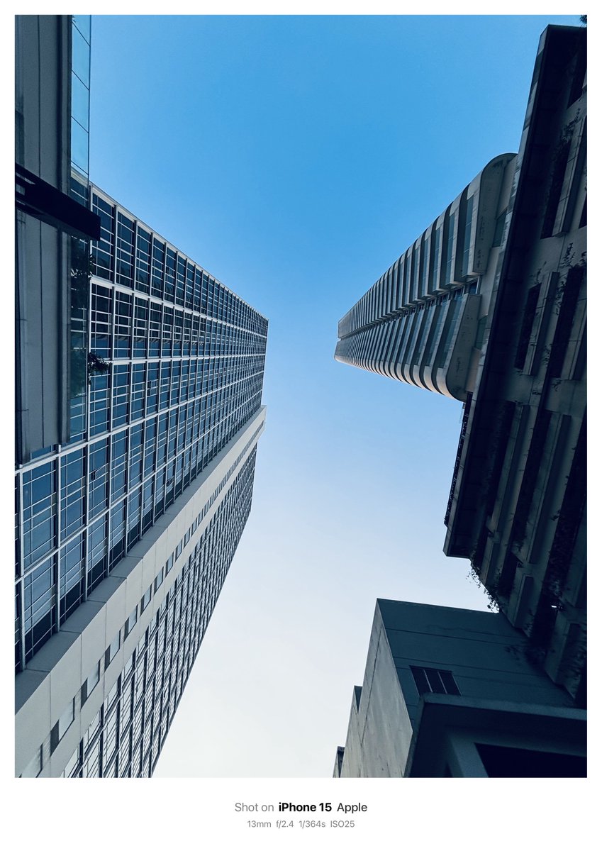 adskals's tweet photo. Blue skies, clear mind. ☁️💙

Yuk share langit biru ditempat mu, 
Ayo birukan timeline! https://t.co/Zy3KieRDbv