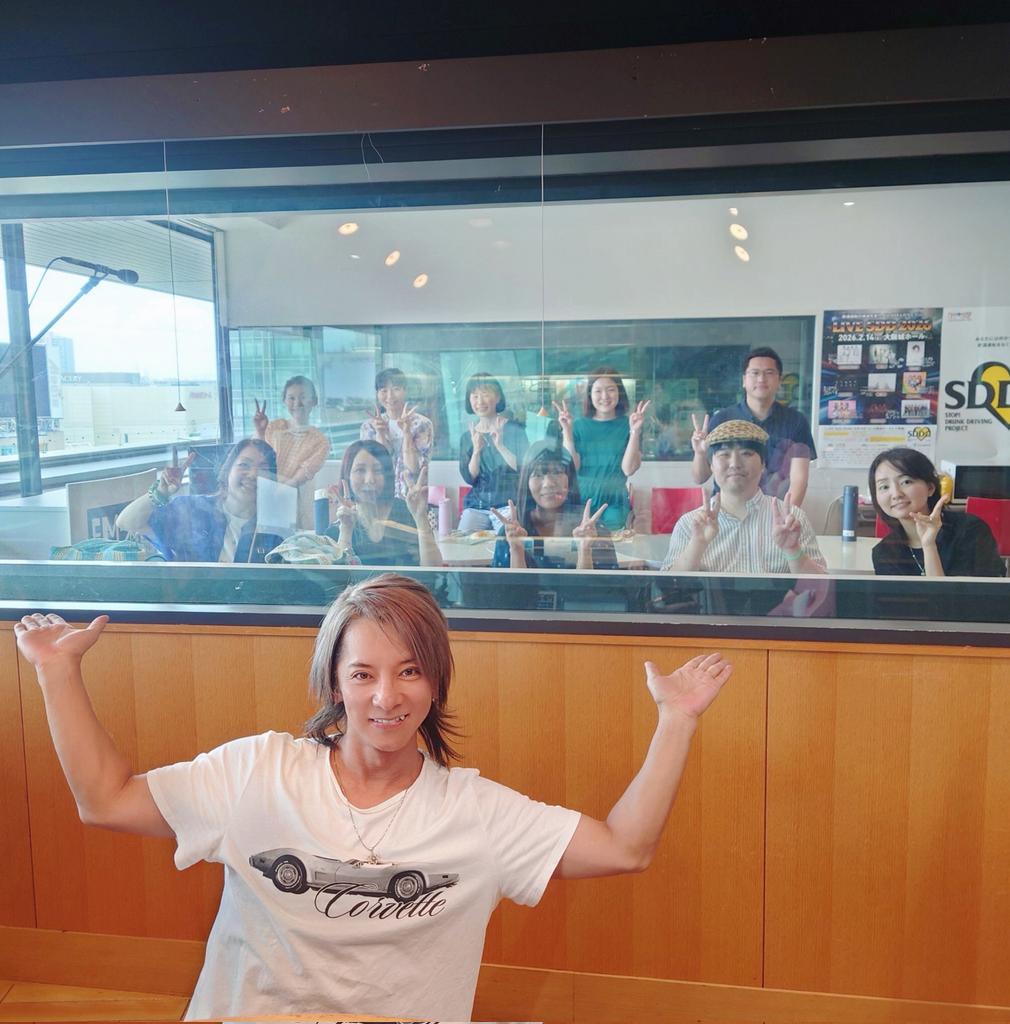 iDoBuddy's tweet photo. ┎┈┈┈┈┈┈┈┈┈┈┈┈┈┒
　𝟳/𝟭𝟱 水曜𝘽𝙪𝙙𝙙𝙮 #松岡充
　
　本日は6/3 𝙞𝘿𝙤𝘽𝙪𝙙𝙙𝙮
　#FM大阪大感謝祭2026夏 の
　企画の1つ、番組観覧に
　当選された方をご招待して
　ON AIRしています✨️
　笑い声はリスナーさんのお声です💙

　#ido851
┖┈┈┈┈┈┈┈┈┈┈┈┈┈┈┚ https://t.co/OpsJJxxucw