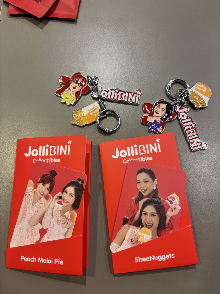 0608Charlyn's tweet photo. @TEAMBLOOMPH @BiniAiahOFC First try ships agad 😍😍😍

#CharmedByJolliBini
#JolliBini https://t.co/goTlpfifDe