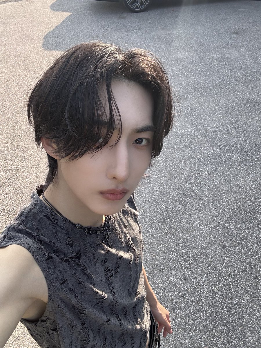 official_mme_'s tweet photo. BYE MY MONSTER
#AGD #YOHAN https://t.co/1XXG3TIPdj