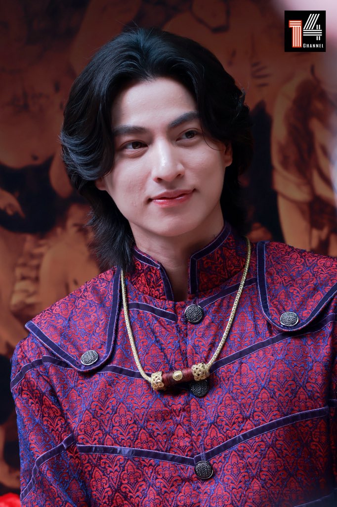 fourteenchannel's tweet photo. เปิดลุคความหล่อในพิธีแห่ขันหมากเช้านี้กับพ่อขุนช้าง "กลัฟ คณาวุฒิ" ร่วมงานแถลงเปิดตัวภาพยนตร์ "อัศจรรย์วันทอง"✨

GULF​ X IN THE NAME OF LOVE PRESS
#อัศจรรย์วันทอง
#InTheNameOfLove
#GulfKanawut https://t.co/g2XViQabI7