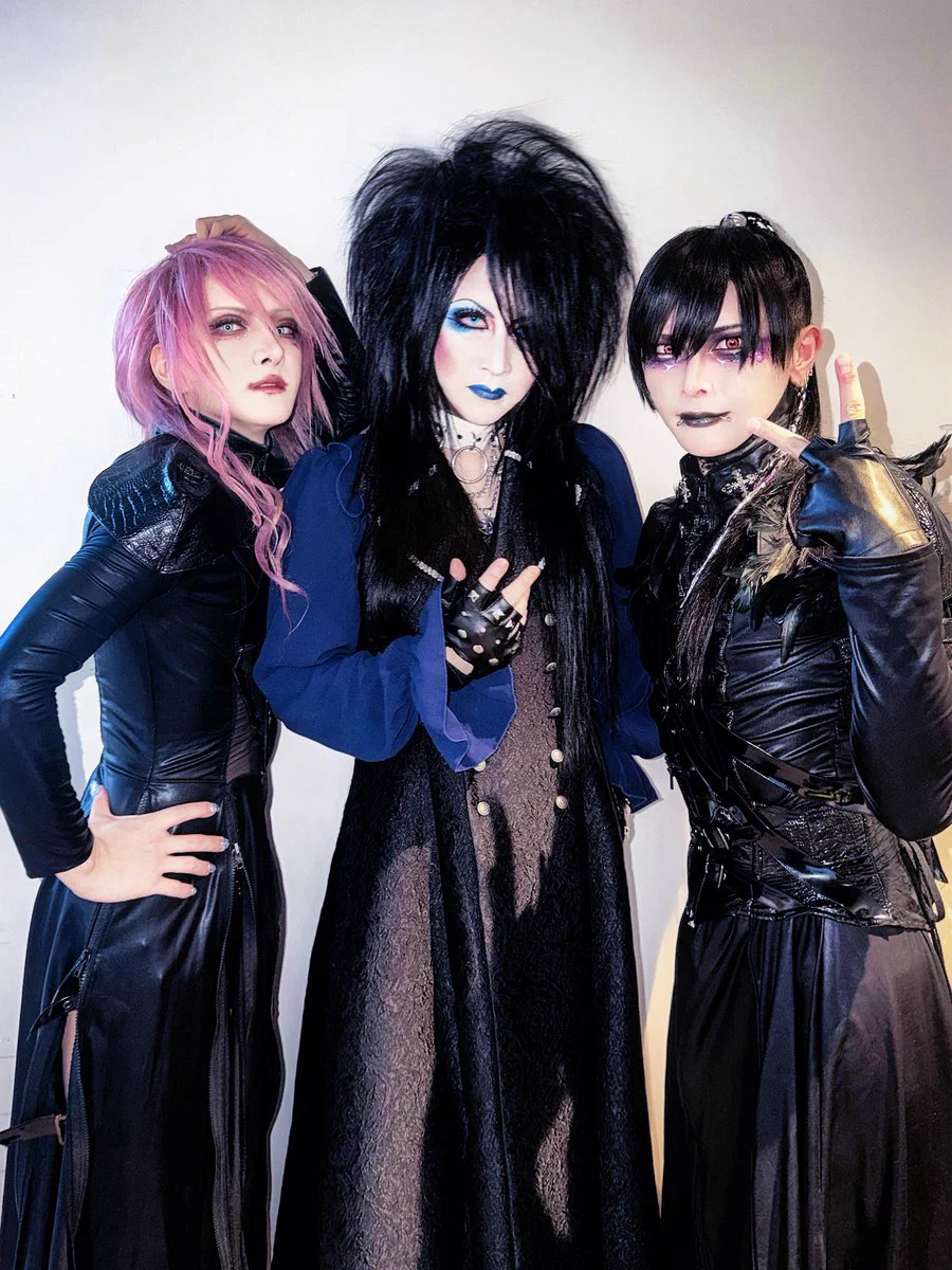 Moi dix Mois（Mana） (@M_d_M_official) / X