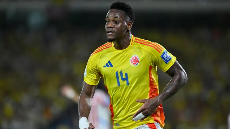 Balatreado's tweet photo. Jhon Durán solo tiene 22 AÑOS.

Dejemos el pasado atrás, es hora de que vuelva a un equipo serio.

Si Colombia quiere volver a pelear con algo, debemos de empezar con el. https://t.co/W64nBuhyna