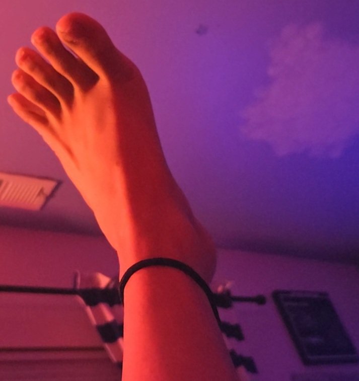 EDriverr92414's tweet photo. The first time I came, I rubbed my little soles on my grandma's new fuzzy carpet. What was yours? #feetfetısh #femboy #firsttime #virginity #horny https://t.co/CTCeHxstWk