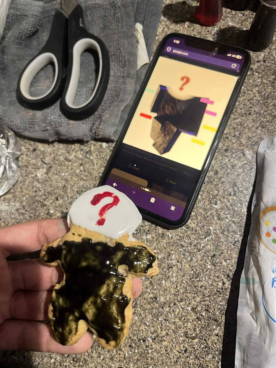 ShaiiAya's tweet photo. fuckass cookies #tmirb #sfawtde #abrokendream https://t.co/Vveye9GIL8