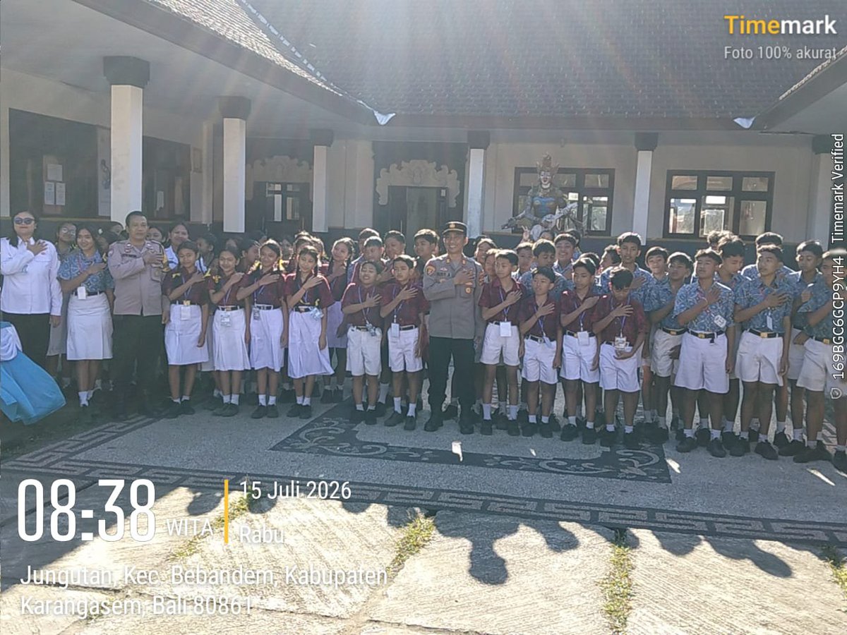 PBebandem's tweet photo. Edukasi Generasi Muda, Kapolsek Bebandem Jadi Narasumber MPLS di SMPN Satu Atap Jungutan

KARANGASEM – BEBANDEM Dalam rangka membekali generasi muda dengan pemahaman hukum dan ketertiban sejak dini, Kapolsek Bebandem AKP I G.N.B. Suastawan, S.H., M.H., hadir langsung https://t.co/Is6rk1XWSF