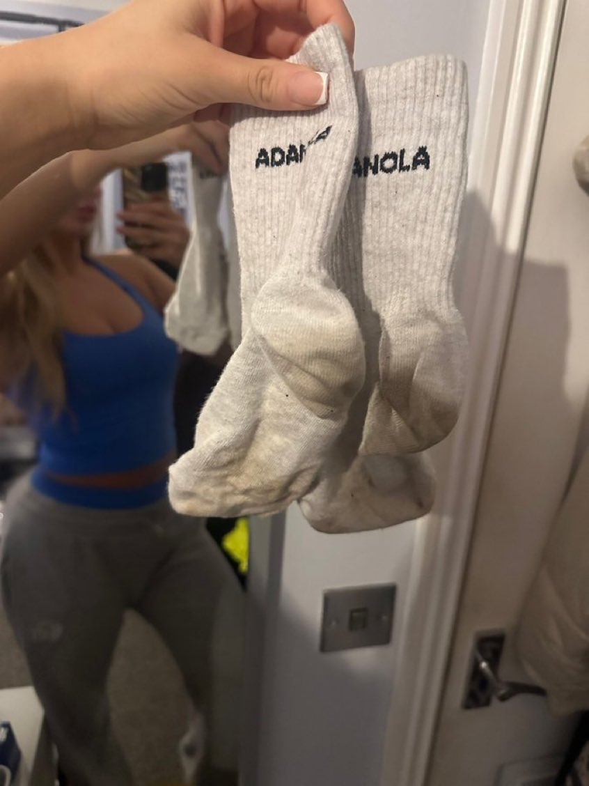 G0DDESSLOUISE2O's tweet photo. I bet you never thought dirty socks could be so powerful

♡findom ♡ebony domme ♡ nsfwtwt ♡femdom ♡ paypig ♡ homewrecker ♡ forced intox ♡ ass worship  ♡ college brat ♡ bnwo ♡ nsfwtwt ♡ https://t.co/RHy8AE8a4s