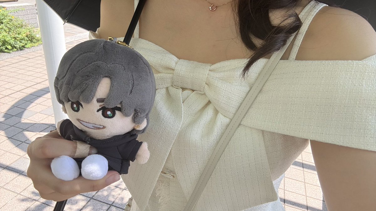 riiaria_'s tweet photo. 横浜に行く日がたまたま誕生日だったからたろちゃん連れてきた💚
たろちゃんお誕生日おめでとう🫶🏻︎✨️
 #森本慎太郎誕生祭2026
 #Happybirthdayshintaro https://t.co/rSWD6JWjH2